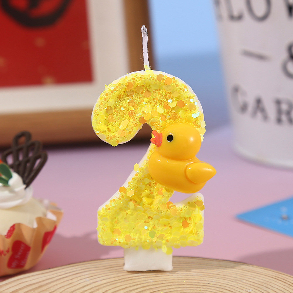 Bright Yellow Little Yellow Du - огляд і ціна Holiday Candle Set